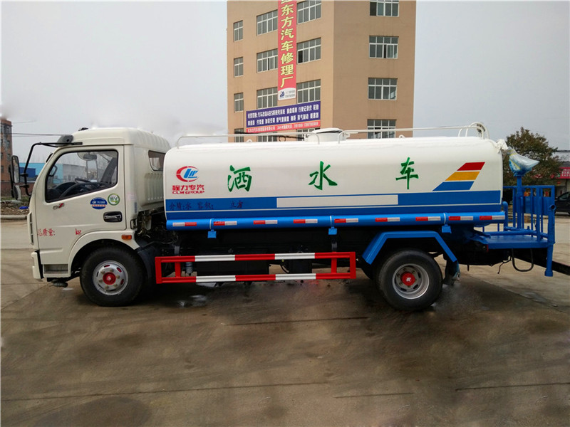 不上戶東風(fēng)多利卡8噸灑水車