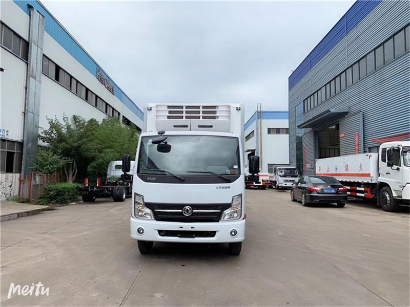 國六東風凱普特冷藏車